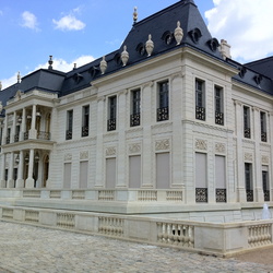 CHÂTEAU LOUIS XIV